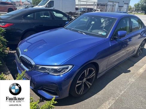 Used 2022 BMW 330i xDrive Sedan w/ M Sport Package AWD/4WD image 1
