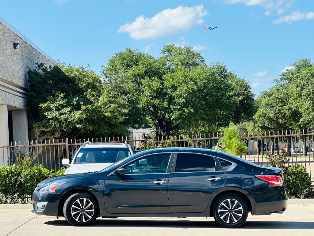 Used 2015 Nissan Altima 2.5 S FWD image 5