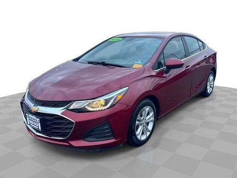 Certified 2019 Chevrolet Cruze LT w/ Convenience Package image 1