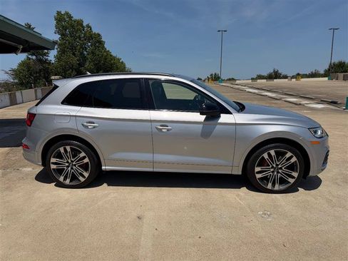 Used 2019 Audi SQ5 Prestige AWD/4WD image 8