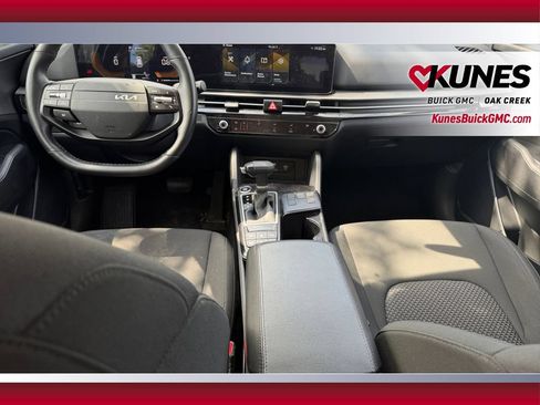 Used 2026 Kia Sportage LX FWD image 25