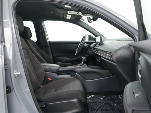 Used 2025 Honda HR-V Sport image 11