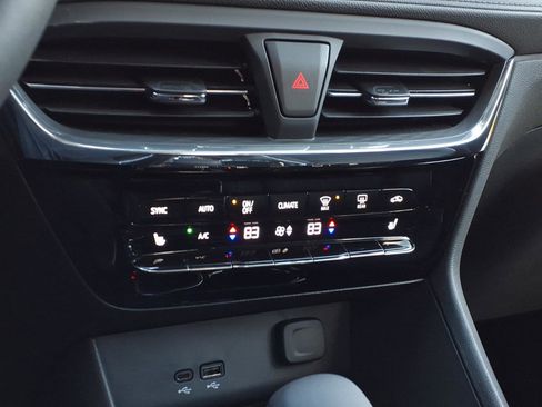 New 2026 Buick Encore GX Avenir w/ Avenir Technology Package AWD/4WD image 18