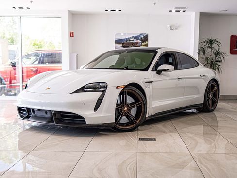 Used 2020 Porsche Taycan Turbo S w/ Premium Package AWD/4WD image 1