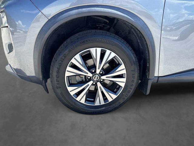 Used 2021 Nissan Rogue SV FWD image 11