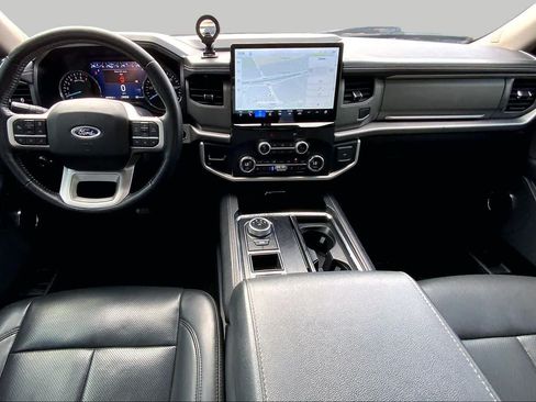 Certified 2022 Ford Expedition Max XLT RWD image 16