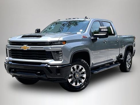 Used 2024 Chevrolet Silverado 2500 Custom w/ Custom Value Package AWD/4WD image 1