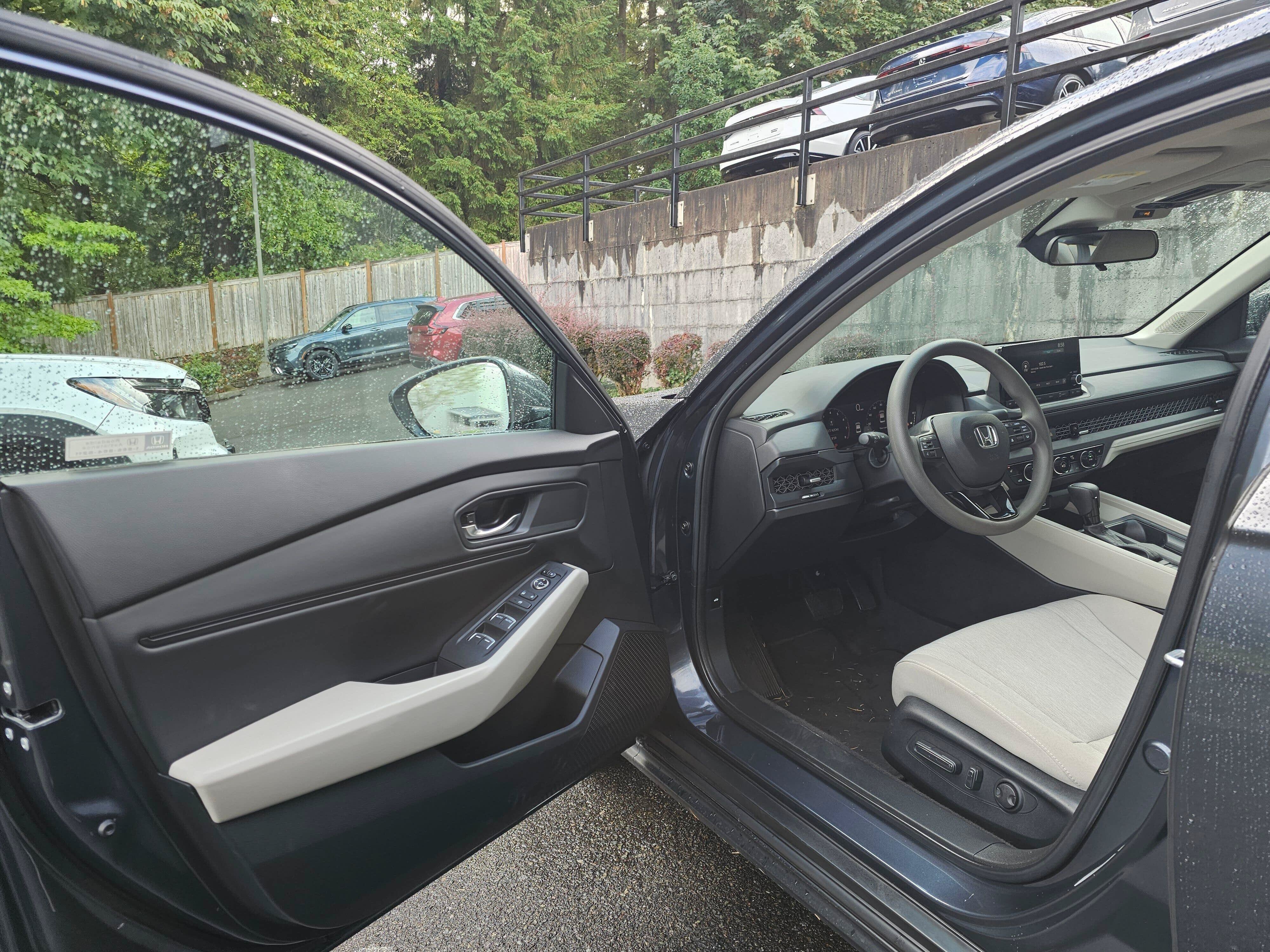Used 2023 Honda Accord EX image 21
