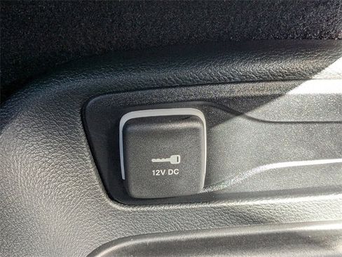 New 2026 Chrysler Pacifica Select image 22