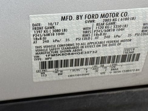 Used 2017 Ford Explorer XLT w/ Equipment Group 202A AWD/4WD image 29