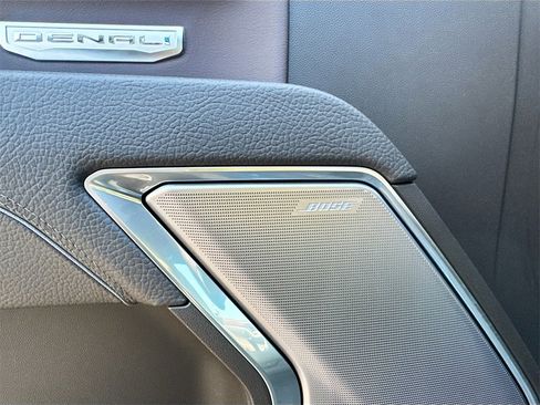 Used 2025 GMC Sierra 1500 Denali w/ Denali Reserve Package image 10