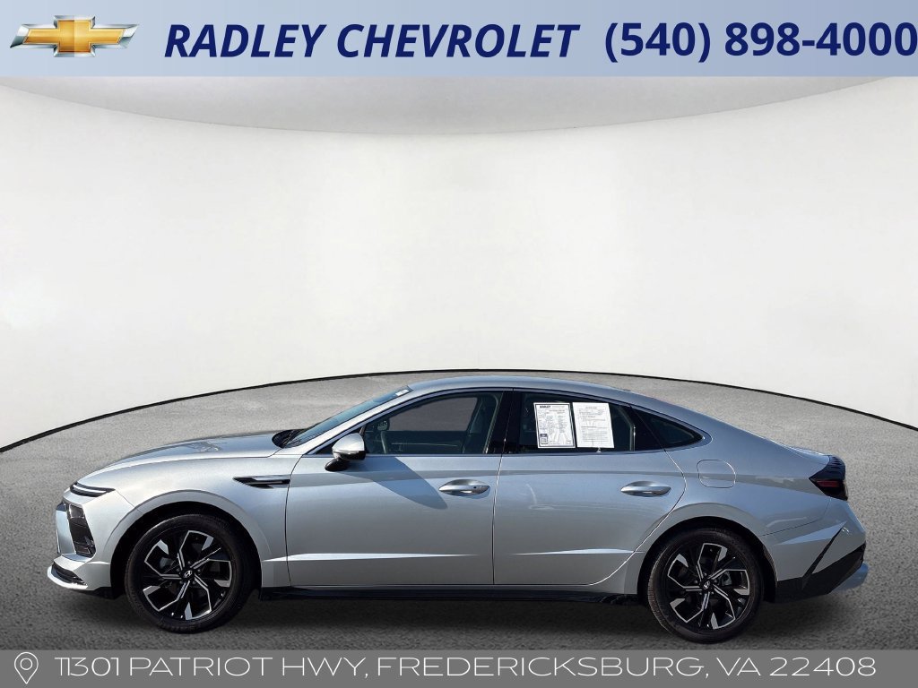 Used 2025 Hyundai Sonata SEL FWD image 17