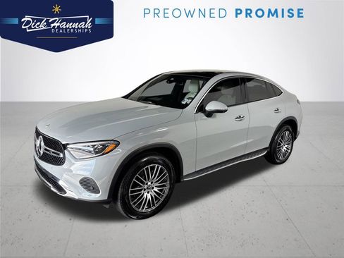 Used 2025 Mercedes-Benz GLC 300 4MATIC image 1