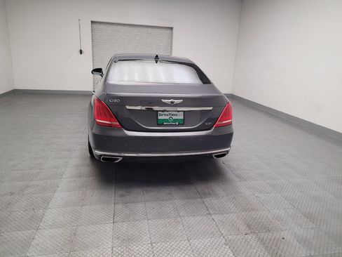 Used 2017 Genesis G90 3.3T Premium RWD image 6