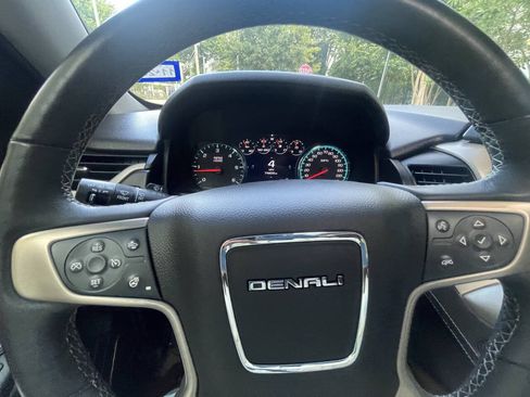 Used 2017 GMC Yukon Denali w/ Open Road Package AWD/4WD image 18