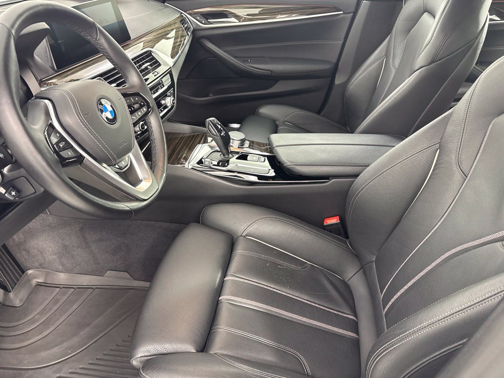 Used 2020 BMW 530i xDrive w/ Convenience Package AWD/4WD image 12
