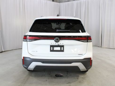 New 2026 Volkswagen Tiguan S AWD/4WD image 24