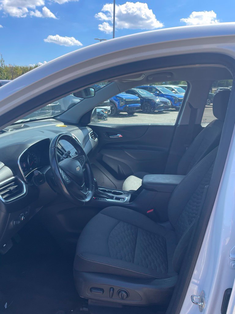 Used 2021 Chevrolet Equinox LT AWD/4WD image 9
