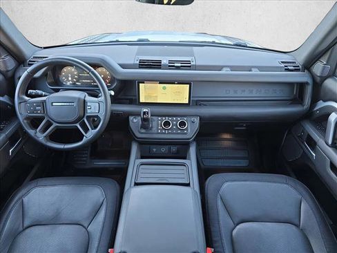 Used 2023 Land Rover Defender 110 X-Dynamic SE image 9