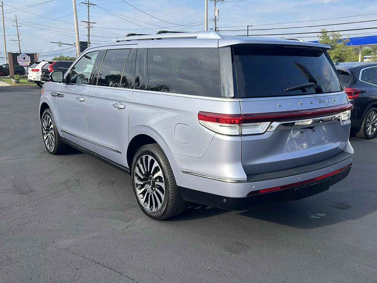 Used 2023 Lincoln Navigator L Black Label AWD/4WD image 7