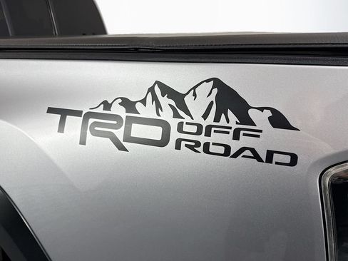 Used 2016 Toyota Tacoma TRD Off-Road w/ Towing Package AWD/4WD image 30