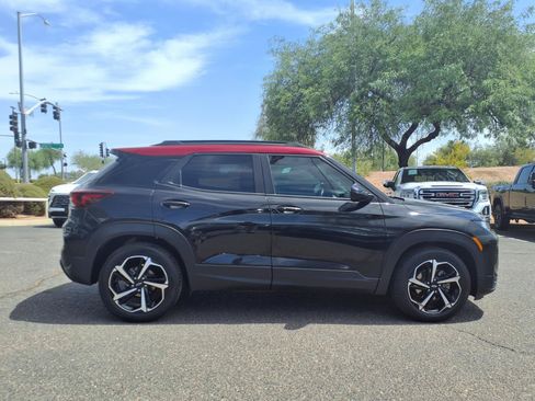 Used 2021 Chevrolet TrailBlazer RS w/ Sun and Liftgate Package FWD image 4