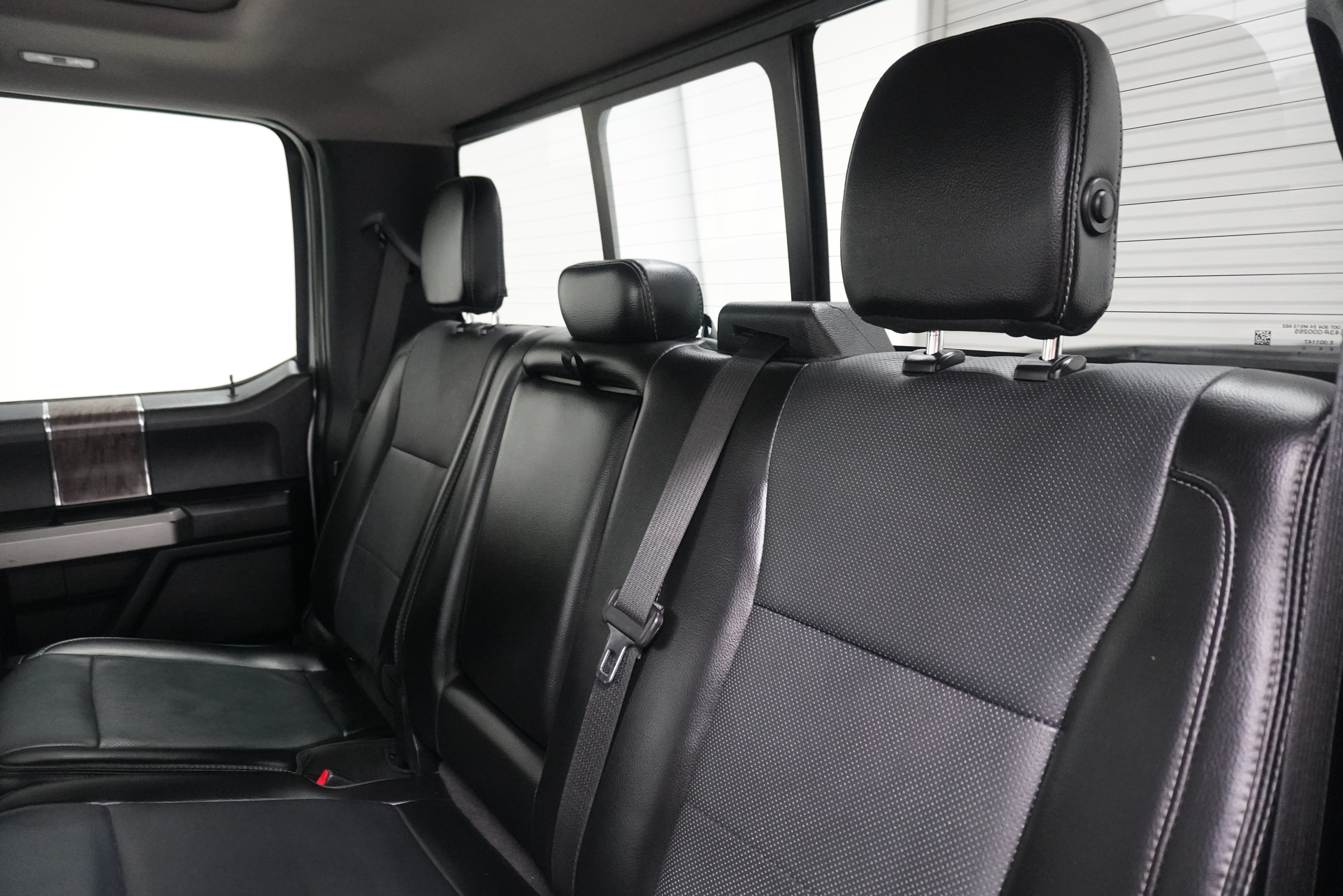 Used 2017 Ford F350 Lariat AWD/4WD image 13