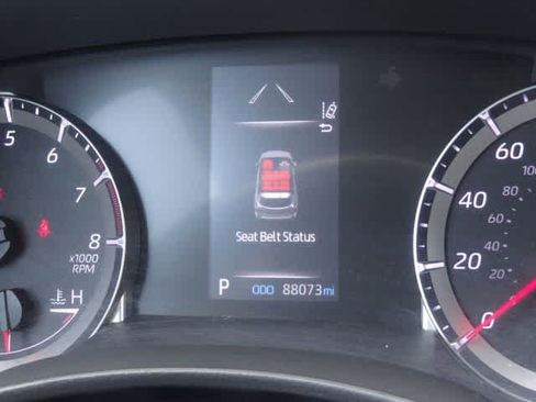 Used 2022 Toyota Highlander LE AWD/4WD image 20