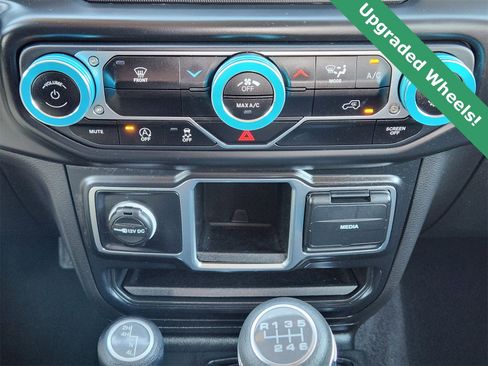 Used 2023 Jeep Wrangler Unlimited Sport image 20