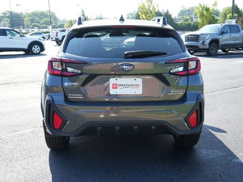 Used 2024 Subaru Crosstrek 2.0i Premium AWD/4WD image 6