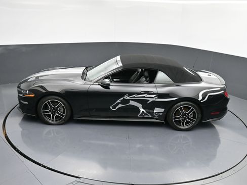 Used 2022 Ford Mustang Premium image 31