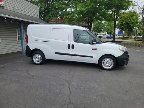 Used 2020 RAM ProMaster City Tradesman FWD image 2