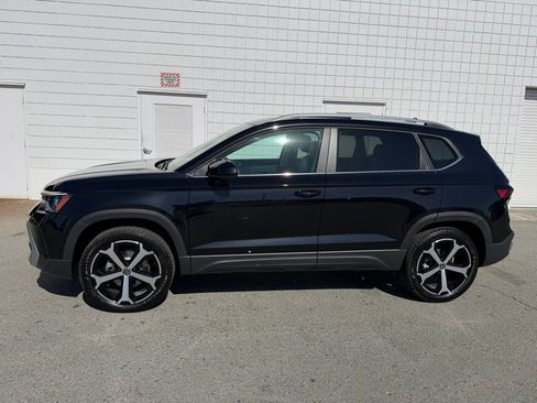 New 2026 Volkswagen Taos SEL AWD/4WD image 3