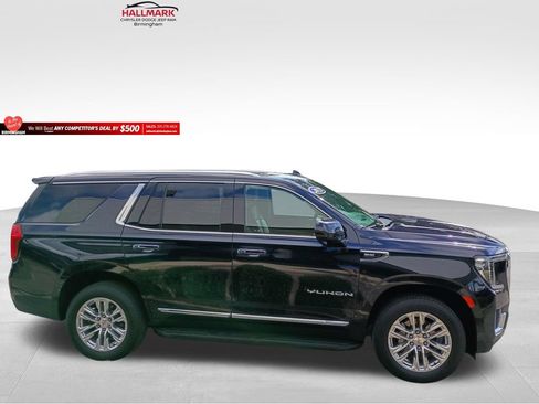 Used 2023 GMC Yukon SLT AWD/4WD image 2