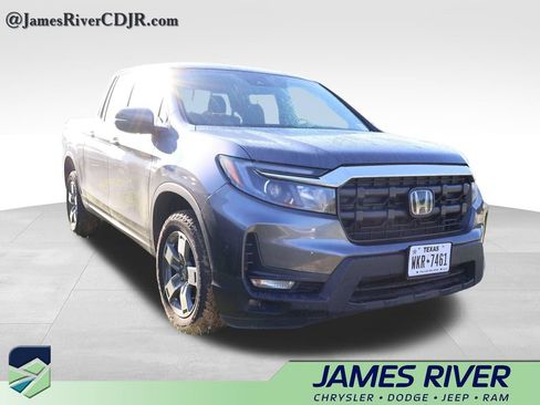 Used 2025 Honda Ridgeline RTL image 13