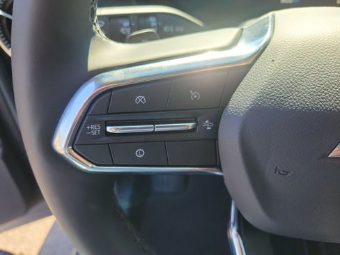 Used 2026 Chevrolet Equinox LT image 29