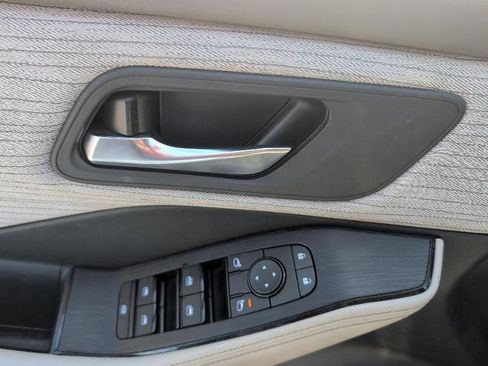 Certified 2023 Nissan Rogue SV image 16