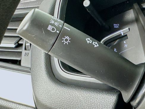 Used 2018 Honda CR-V LX image 13