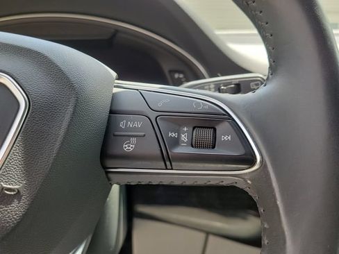 Used 2018 Audi Q7 3.0T Prestige AWD/4WD image 23