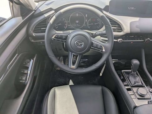 Used 2024 MAZDA MAZDA3 s FWD image 14