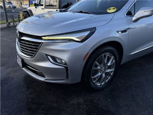 Used 2022 Buick Enclave Premium image 11