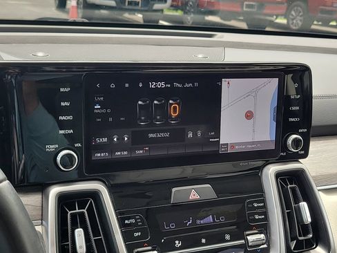 Used 2022 Kia Sorento EX w/ Panoramic Sunroof Package FWD image 23