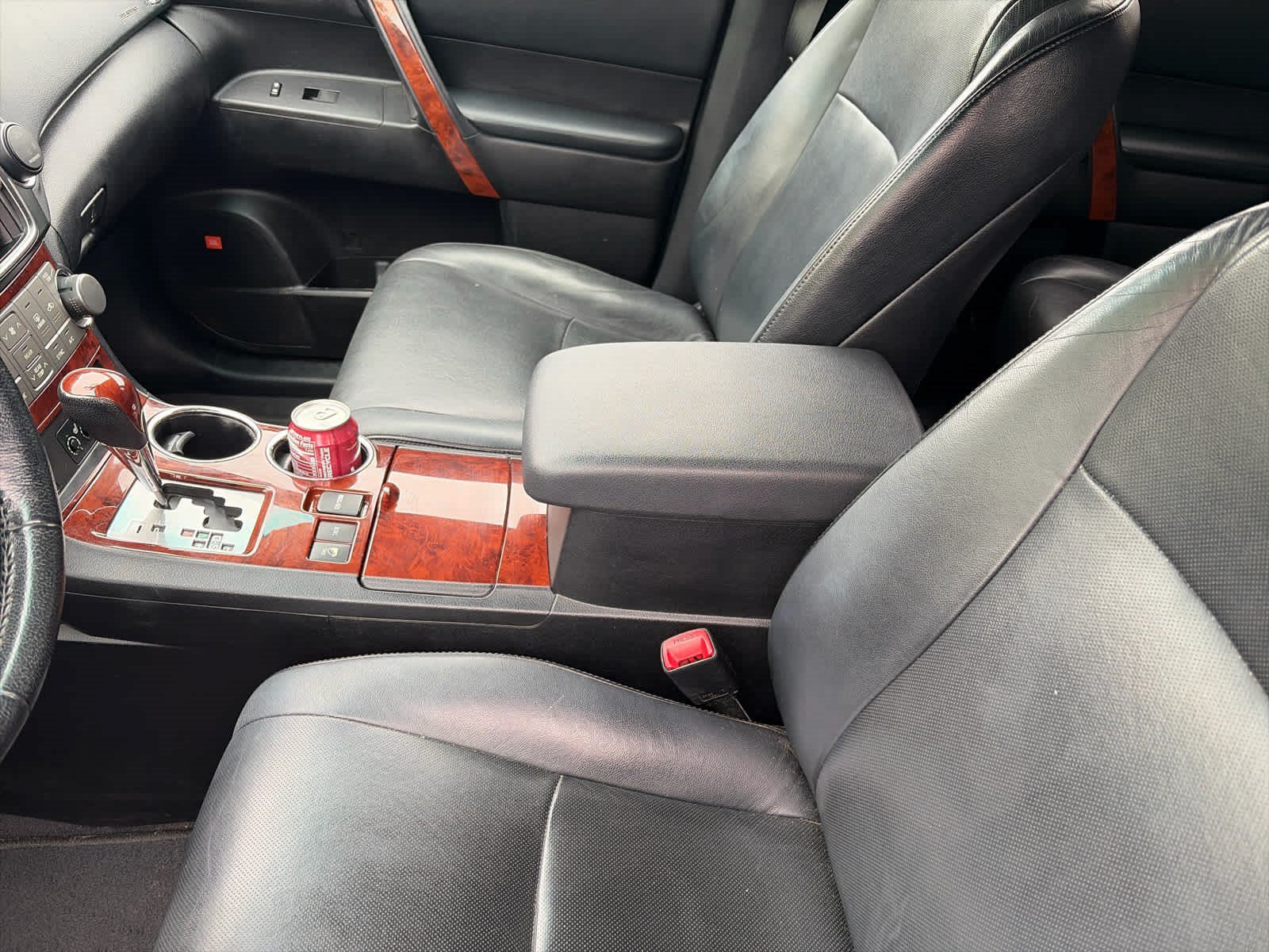 Used 2013 Toyota Highlander Limited AWD/4WD image 6