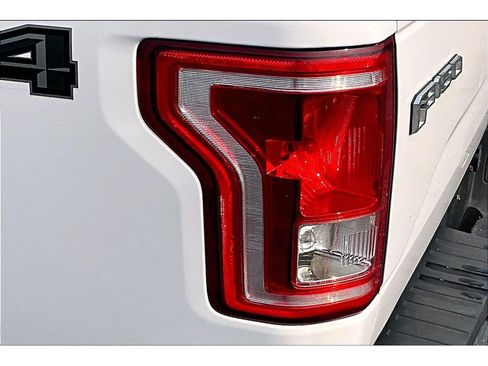 Used 2017 Ford F150 XLT AWD/4WD image 36