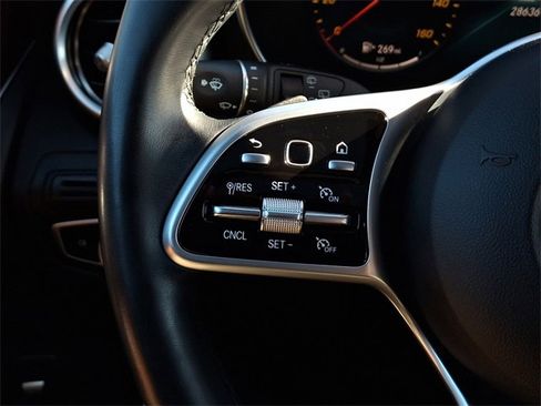 Used 2022 Mercedes-Benz GLC 300 4MATIC image 22