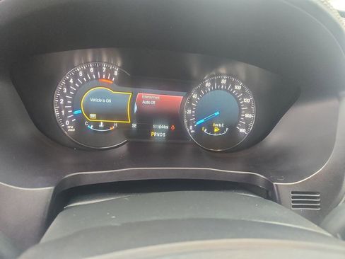 Used 2017 Ford Explorer Platinum image 16