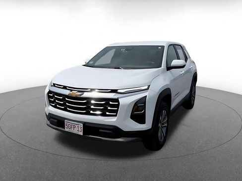 Used 2025 Chevrolet Equinox LT FWD image 7