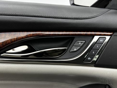 Used 2019 Cadillac CTS RWD image 11