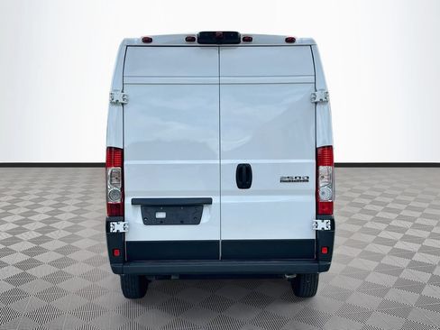 Used 2023 RAM ProMaster 2500 FWD image 6