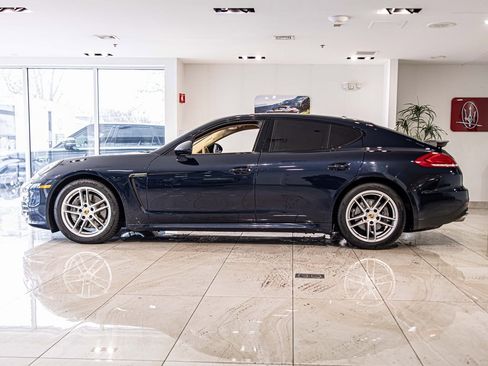 Used 2016 Porsche Panamera 4 image 6